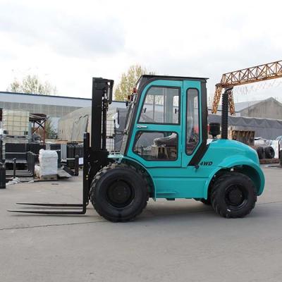 China 3500kgs All Terrain Vork Truck ISUZU Motor Automatische Transmissie Te koop