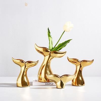 China Ceramic Items Vases Wholesale Fashion Classic Plate Whale Tail Vases Gold Decorative Vase Ornament Ceramic Vase For Home Decoration for sale