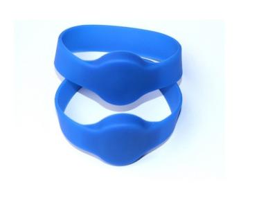 China Writable EM4305 Staff Attendance Swimming Wristband RFID Bracelet Number Print for sale