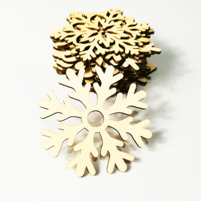 China Europe DIY Snowflake Wooden Unfinished Snowflake Hanging Decorations Indoor Home Decor for sale