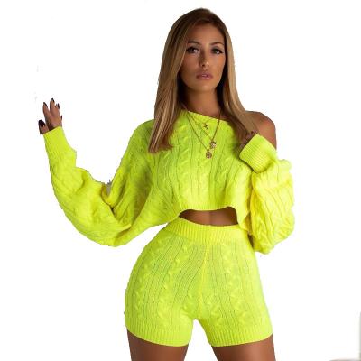 China Anti-Wrinkle Crop Long Sleeve Oversized Cable Knitted Designer Sweaters Knitwear Twin Set for sale