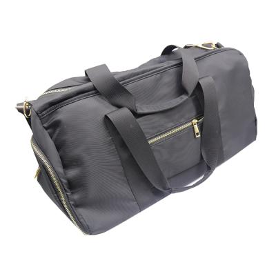 China Chinese factory hot sale quality multi-functional hardware material nylon traveling bag for sale