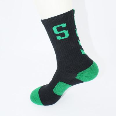 China Custom Logo Sport Elite Basketball Socks Knitted By Breathable Cotton for sale