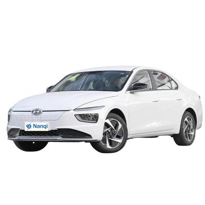 China Hyundai Mistra Midsize Electric Car 5 Seater 184Ps Fast Charge Time zu verkaufen