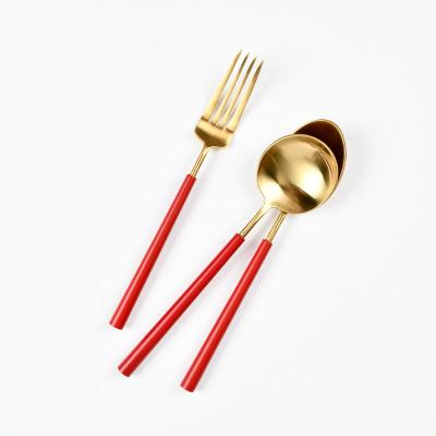 China Gold Stocked 4 Pcs Red Head Set Handle Luxury Cutlery Set Royal Stainless Steel, Wedding Deco Accessories SS 304 Kitchen Silverware for sale