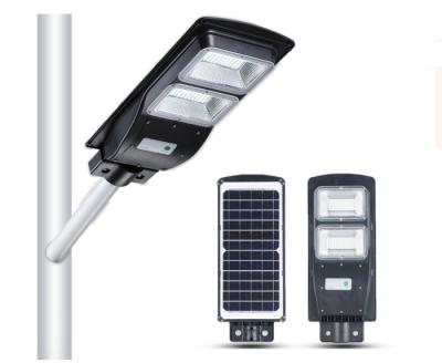 China Lâmpada de via exterior de alumínio fundido Ip65 controle remoto à prova d'água 20w 40w 60w All In One Solar LED Street Light à venda