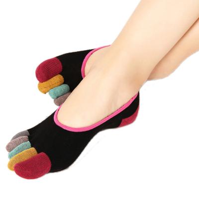 China Antibacterial Best Deal Women's Colorful 5-Toe Yoga Socks Gym Non Slip Socks for sale