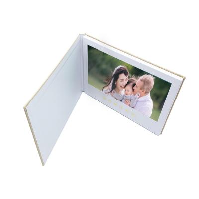 China Europe Tft Screen Diy Customized Video Brochure For Wedding Invitation Greeting for sale