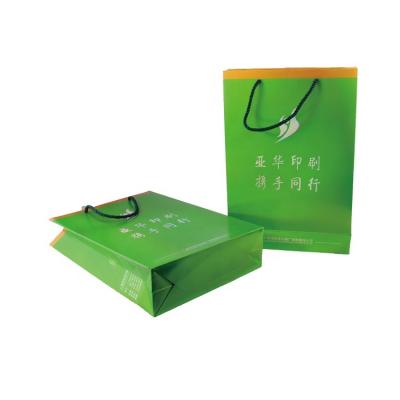 China Recyclable Custom Paper Shopping Shopping Bags With Your Own Logo for sale