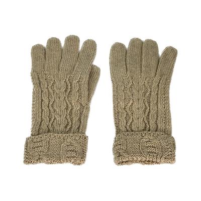 China Comfortable Winter Custom Knitted Warm Striped Sports Gloves Fashionable Mittens for sale