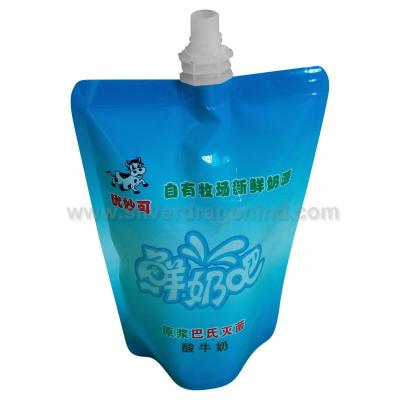 China Food grade Middle Spout Stand up Pouch 250ml for milk Packing,doy packing for sale