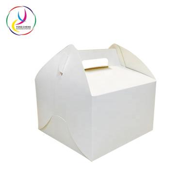 China Recyclable Fancy Paper Cake Packaging Minimum Size Gable Boxes for sale