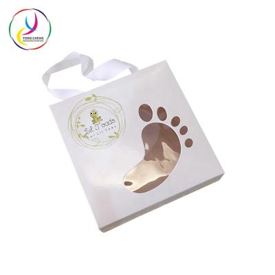 China Cardboard Recyclable Paper Gift Boxes For Baby Shoes Packaging With Handle for sale