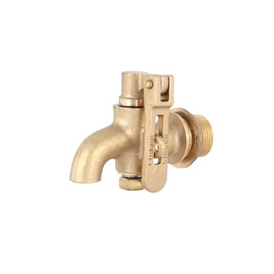 China LIRLEE Traditional Lockable Outdoor Water Control Bib Heaps Garden Faucets for sale