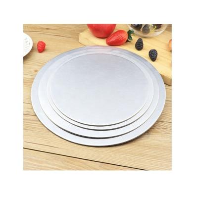 China Favorable Price Disposable Round Cake Board Food Grade Gold Baking Cake Hard Paper Pad for sale