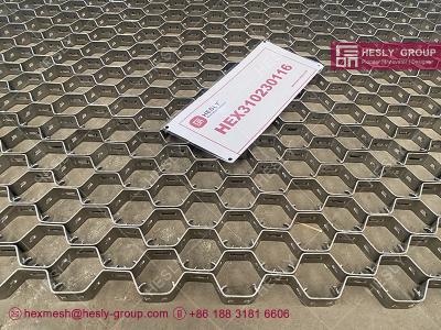 China Loading Docks Hexsteel Lining, Stainless Steel 304, 10mm depth, 1.0mm thickness, 50mm hexagonal hole, HESLY China for sale