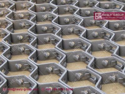 China 1inch depth Hexmesh for refractory linings | 960mm width | 304H alloy material for exporting for sale