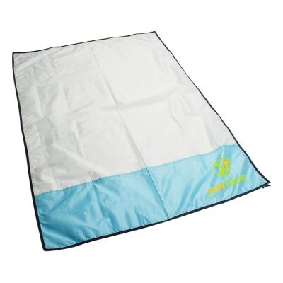 China Custom Large Water Resistant Breathable Ultralight Outdoor Foldable Picnic Blanket Custom Foam Beach Folding Mat for sale