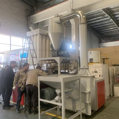 Cina Capacità di lavorazione industriale della macchina 300kg/H del Pulverizer del PE del PVC dei pp alta in vendita