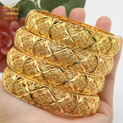 China Luxury Romantic Indian Link Chain Charms for Chunky India Women New Charm Bracelet Bangles Charm Engraving Filled for sale