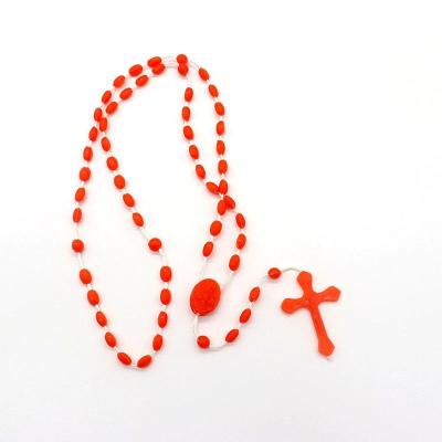 China Factory Supply Overseas Hot Selling Catholic Religious Rosary Bead Jewelry Christ Jesus Plastic Fluorescent Luminous Cross Necklace for sale