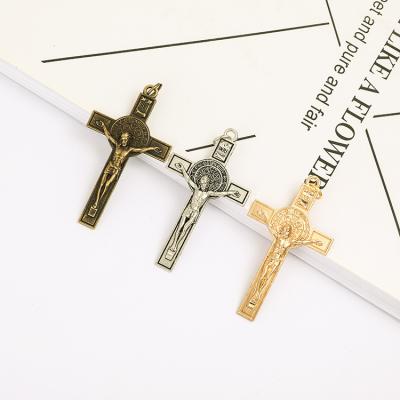 China Religious Cross Pendant Factory Stocks of Christ Jesus Saint Single Key Chain Religious Catholic Jewelry Accessories Retro Necklace for sale