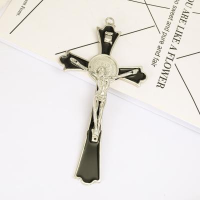 China Italian Wall Metal Classic Christianity Zinc Alloy Benedict Cross Hanging Home Belief Jesus Relic Church Handheld Prayer for sale