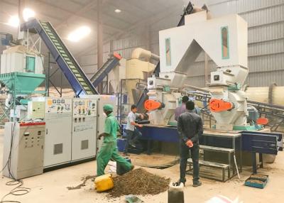 Chine Cosse de riz pelletisant la chaîne de production en bois du granule 2t/h à vendre