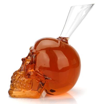 China New Classic/Postmodern Lead Free Transparent Single Skeleton Skull Head Shaped Whiskey Wine Glass Decanter For Bar for sale