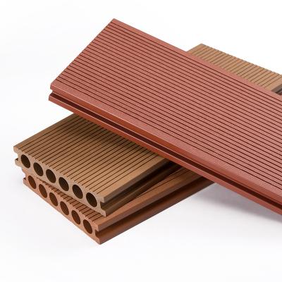 China Linyi 140x30mm Modern Outdoor Wood Texture Waterproof Wpc Decking Wpc Flooring Outdoor Decking Board for sale