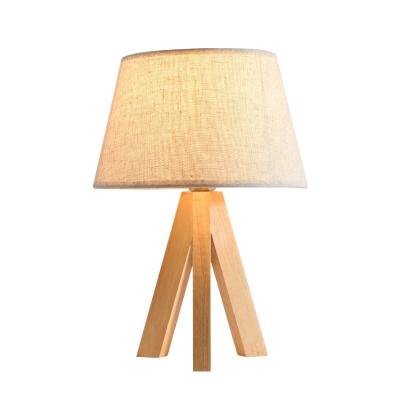 China Bedside Modern Nordic Wooden Decor Flaxen Shade Cloth Lamp Indoor Desk Reading Light For Study Hotel Bedroom Warm Light Table Lamp for sale