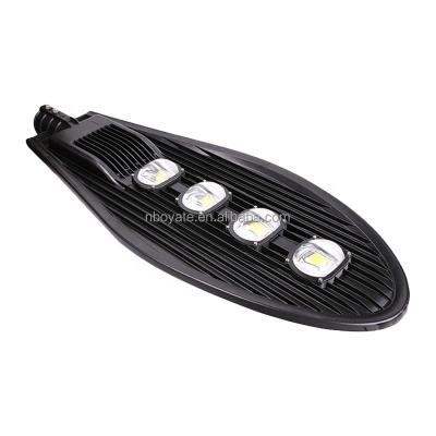 China ROAD 200W High Power Road Lamp IP66 Waterproof Outdoor Led Street Lights for sale