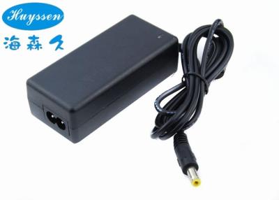 China EMC LCD Vertoningsadapter 12 Volt het Type van 2 Ampèredesktop Lage Macht Te koop