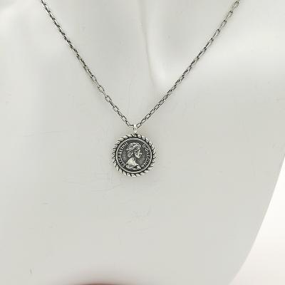 China Cute EVAN 355 New Arrive Retro Thai Silver Queen's Pendant S925 Necklace Personalized Silver Choker Ornaments Soft Pendant for sale