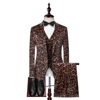 China Leopard Print Velvet Shawl Lapel Men's Suit Anti-static Anti-static Formal Dress Suits 3 Pieces for sale