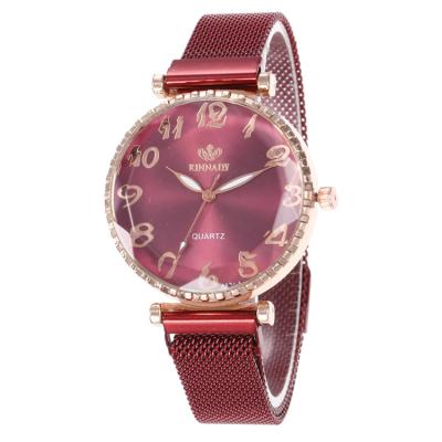 China Fashion\Oem Fashion Lady Magnet Strap Watch Luxury Elegance Multi Color High Quality Alloy Band Women Wrist Watch for sale