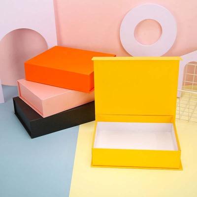 China Hot Selling Recyclable Custom Logo Cosmetics Cardboard Paper Packaging Boxes Gift Boxes For Present for sale