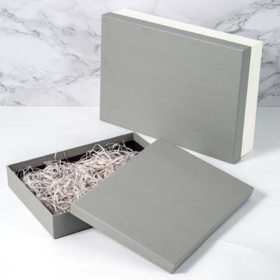 China Recyclable Customized Printed Apparel Packaging Simple Design Cardboard Paper Box Gift Box for sale