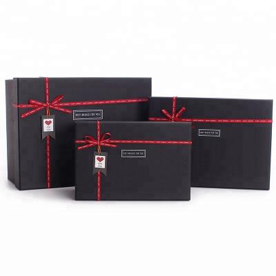 China Recyclable Different Sizes Cardboard Fancy Square Hard Gift Boxes for sale