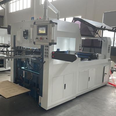 China De Matrijzensnijmachine met geringe geluidssterkte van 10800 PCs MIN Fully Automatic Paper Cup Te koop