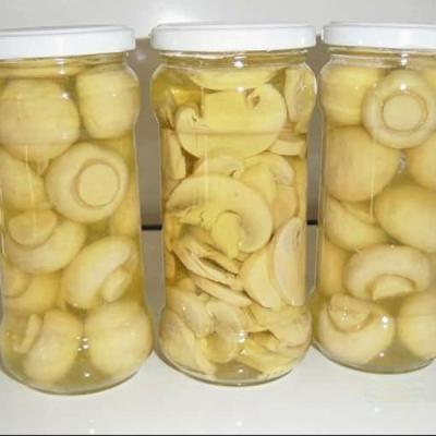 China Whole fresh canned mushroom in glass jar for sale