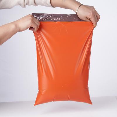 China Free Sample Perfect Printing Strong Adhesive Recyclable Delivery Wholesale Mailing Package Bags Poly Mailers Hot Sale Customize Mailer Poly Bag for sale