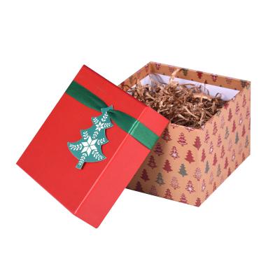 China Recyclable New Christmas Bow Tie Gift Box Thermos Cup Christmas Trees Wrapping Paper Box Scarf Box for sale