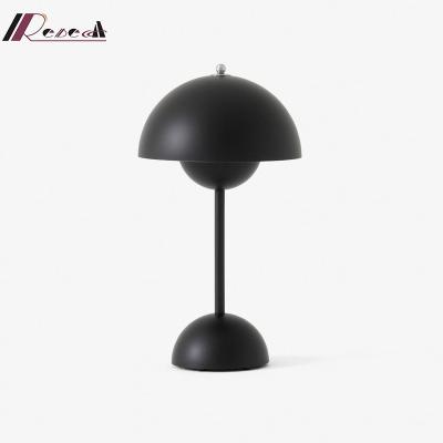 China Semicircle Modern Modern Bedside Lamp Small Decorative Table Lamp Bedroom Study Bedside Lamp for sale