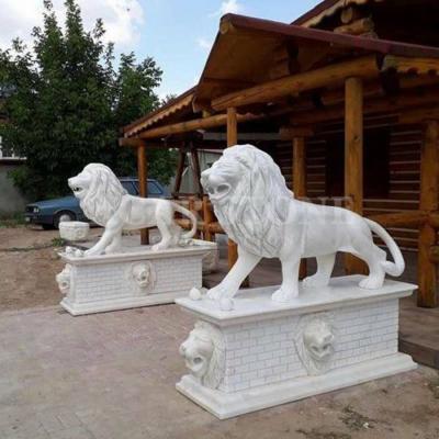 China Garden Decoration Marble Sculptures Sichuan White Jade Lion Carvings For Outdoor Decor for sale