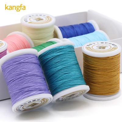 China Weaving 100% Polyester Flat Wax Handgesneden Lederen Waxed High Strength Polyester Sewing Thread 0.8mm 150D Te koop