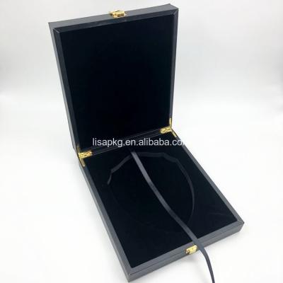 China Luxury Handmade Custom PU Storage Hinge Black Leather Jewelry Packaging Wooden Box for sale