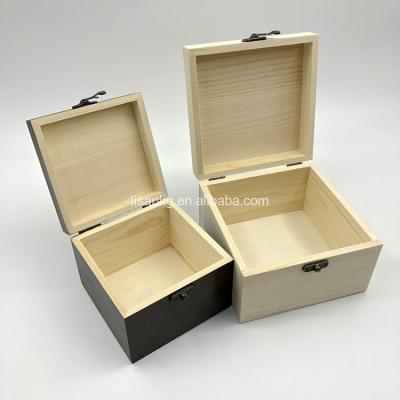 China Handmade Lacquered Finish Gift Storage Packaging Luxury Custom Pine Wood Tea Box for sale