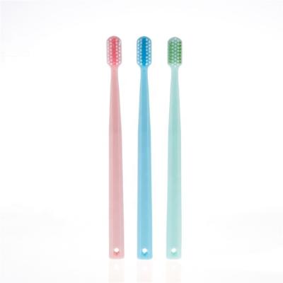 China Disposable Home Hotel Spa Toothbrush Hotel Spa Club Moving Color Sharpened Soft Fur Household Environmentally Friendly Toothbrush for sale