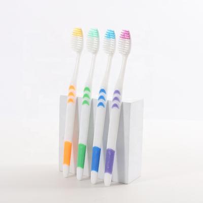 China Soft 4 PCS Disposable Package Custom Logo Wholesale Disposable Glue Injection Hotel Spa Home Hotel Glue Injection Hotel Spa Toothbrush Supermarket Toothbrush Wool Displacement Toothbrush for sale